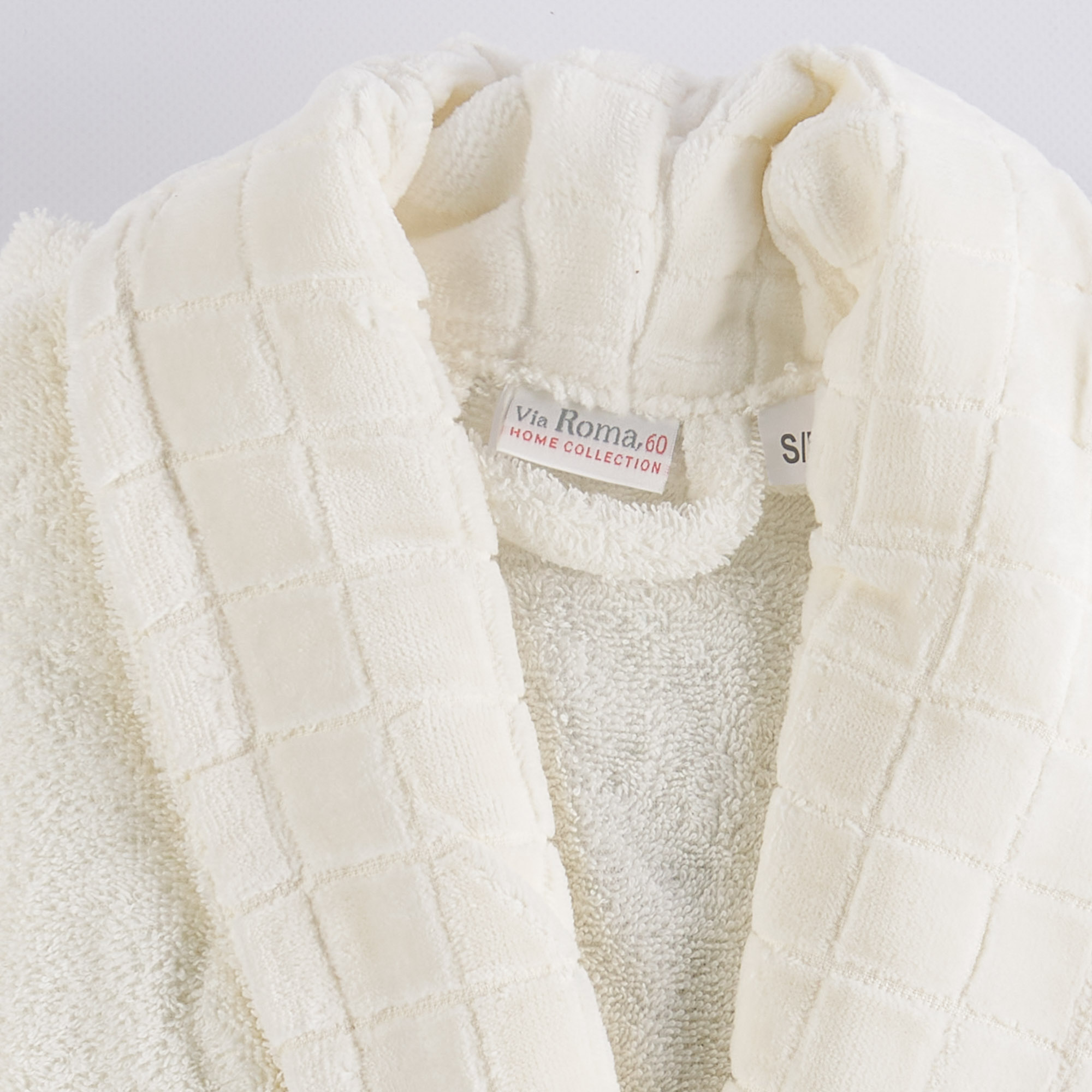 Box shawl bathrobe avorio Via Roma 60