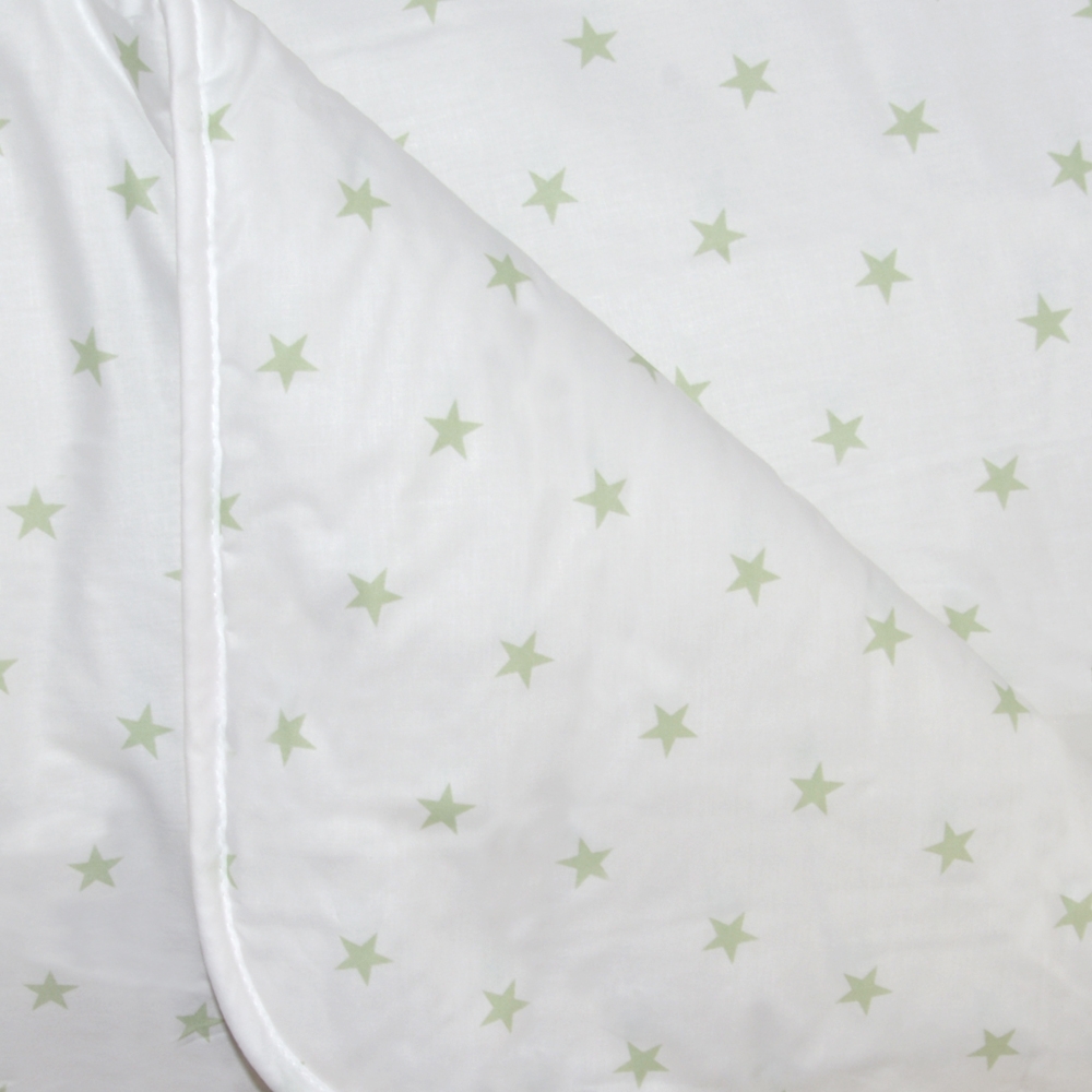 Стеганое одеяло с бампером из ткани baby star зеленого цвета verde Maè