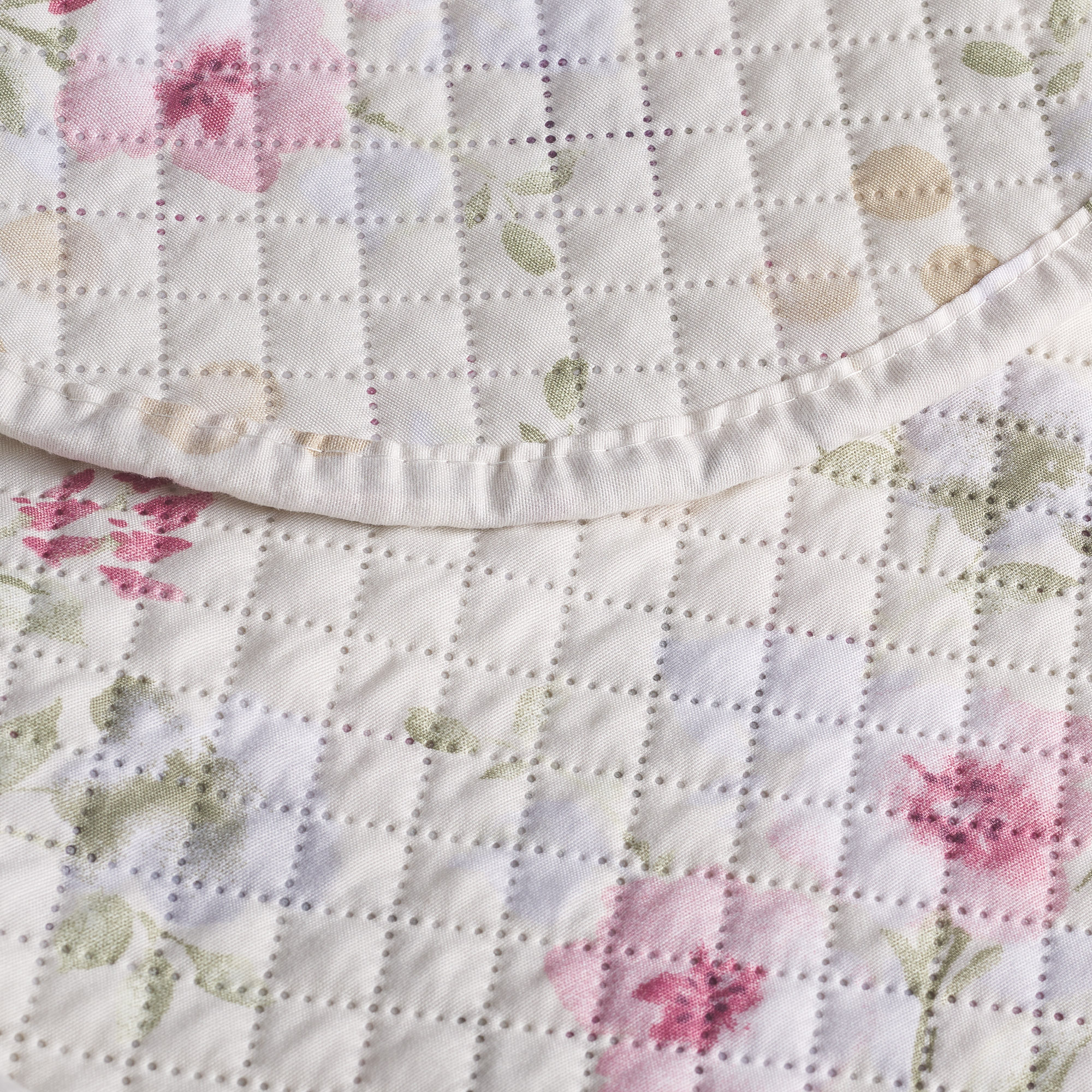 Arya Ultrasonic Bedspread naturale Maè