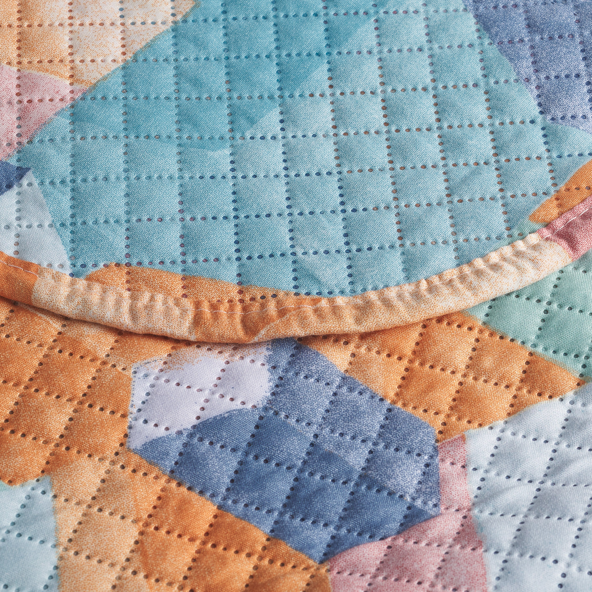 Cubrik Ultrasonic Bedspread multicolor Maè