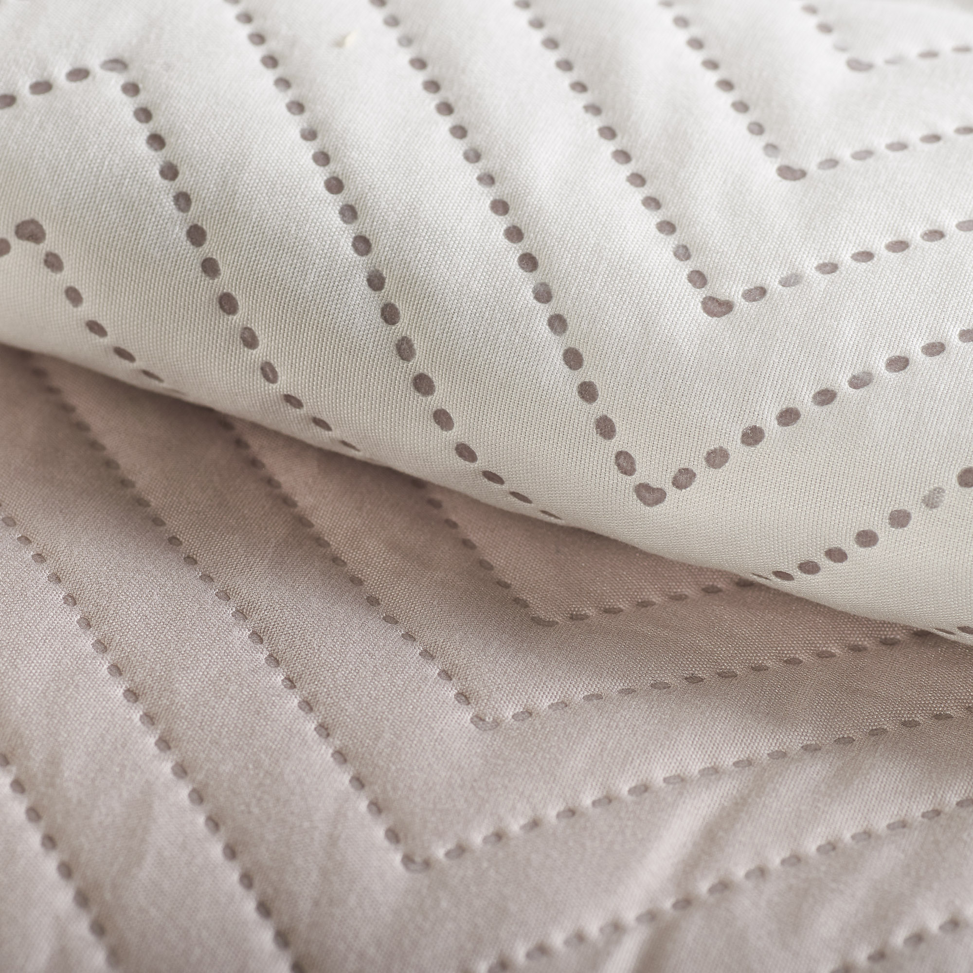Ultracolor Quilted Bedspread Double tortora Maè