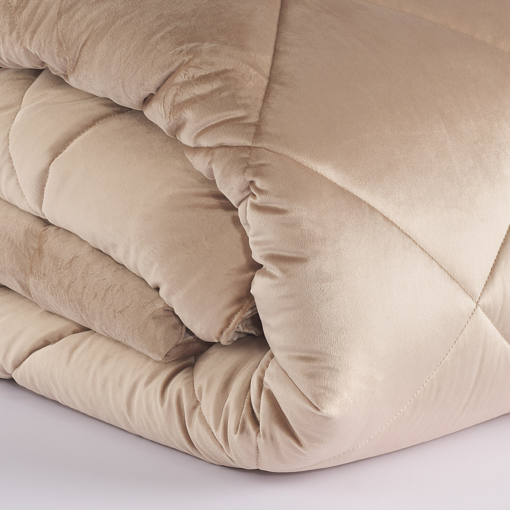 Estella-Steppdecke beige Via Roma 60