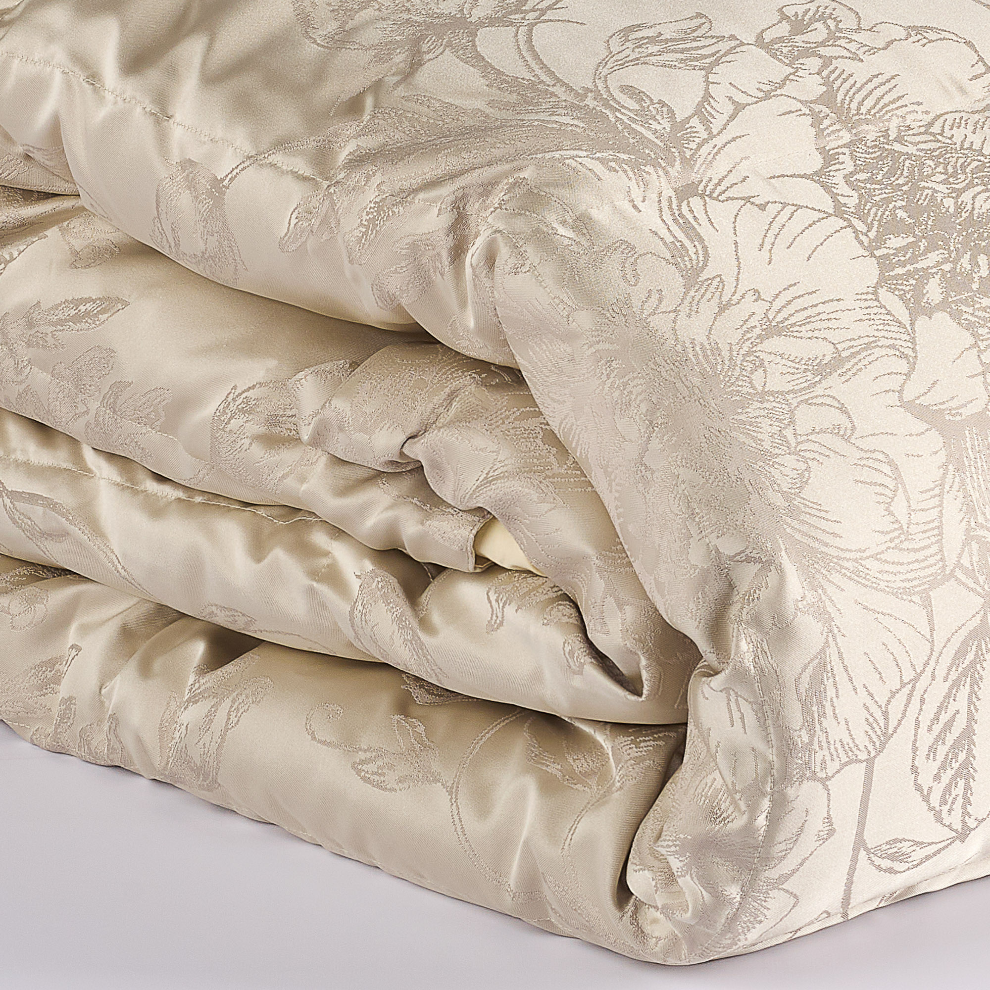 Morgana Feather Quilt beige Via Roma 60