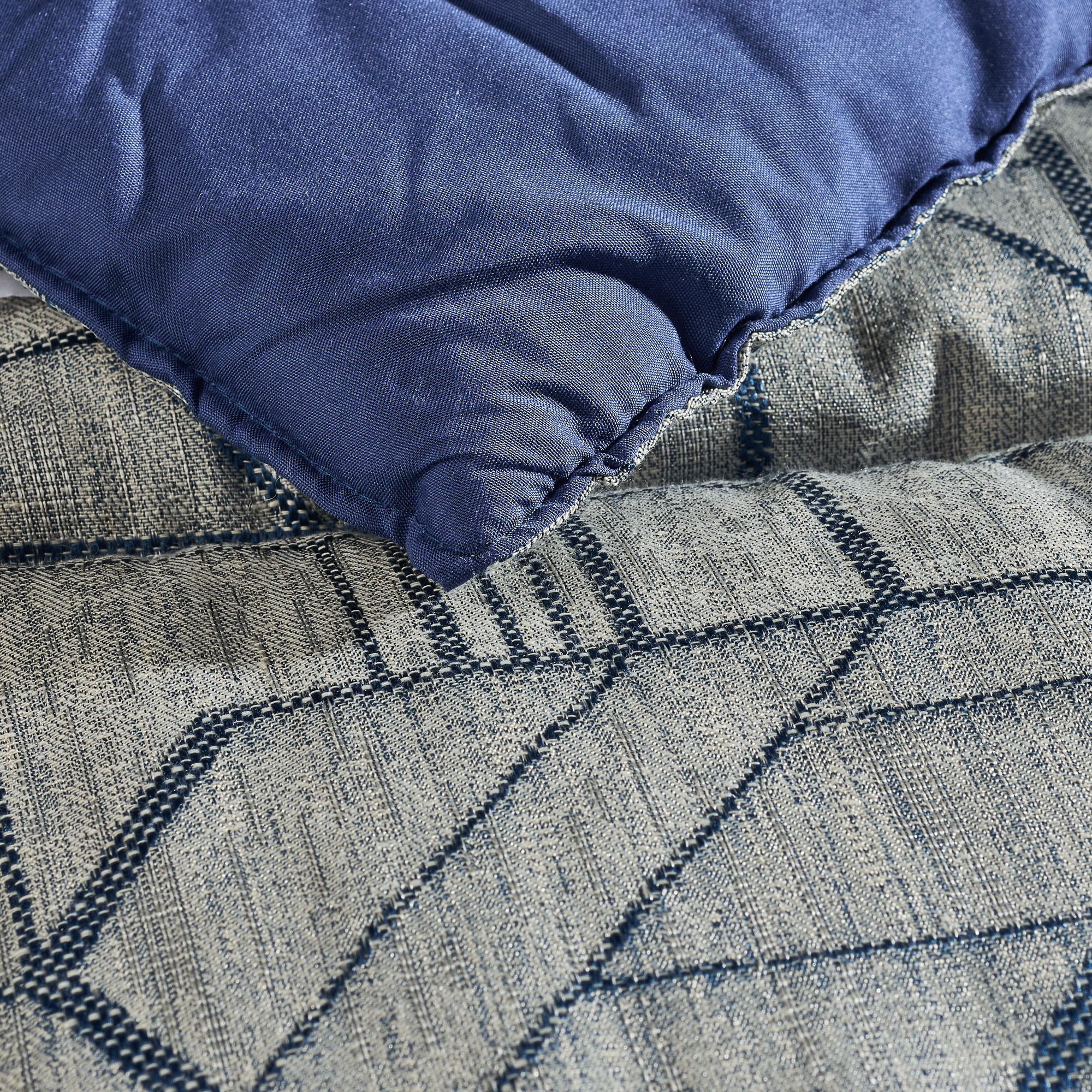 Twist Quilt blu Via Roma 60