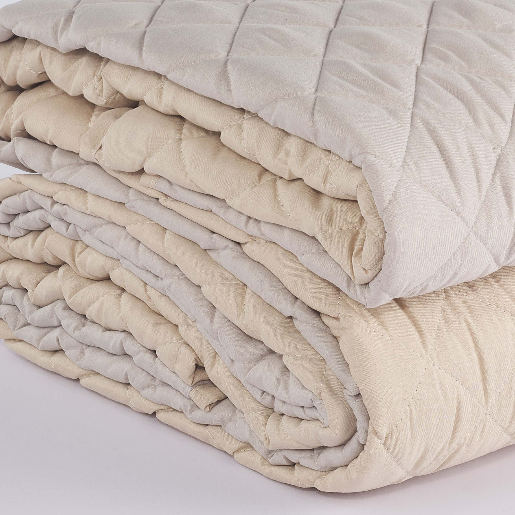 Trapuntino Quilt In Color PE25 crema Maè