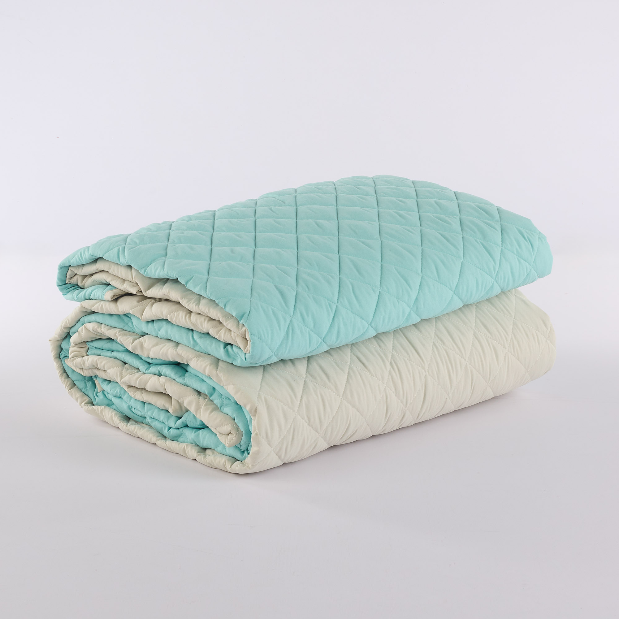 Steppdecke in Farbe PE26 crema Maè