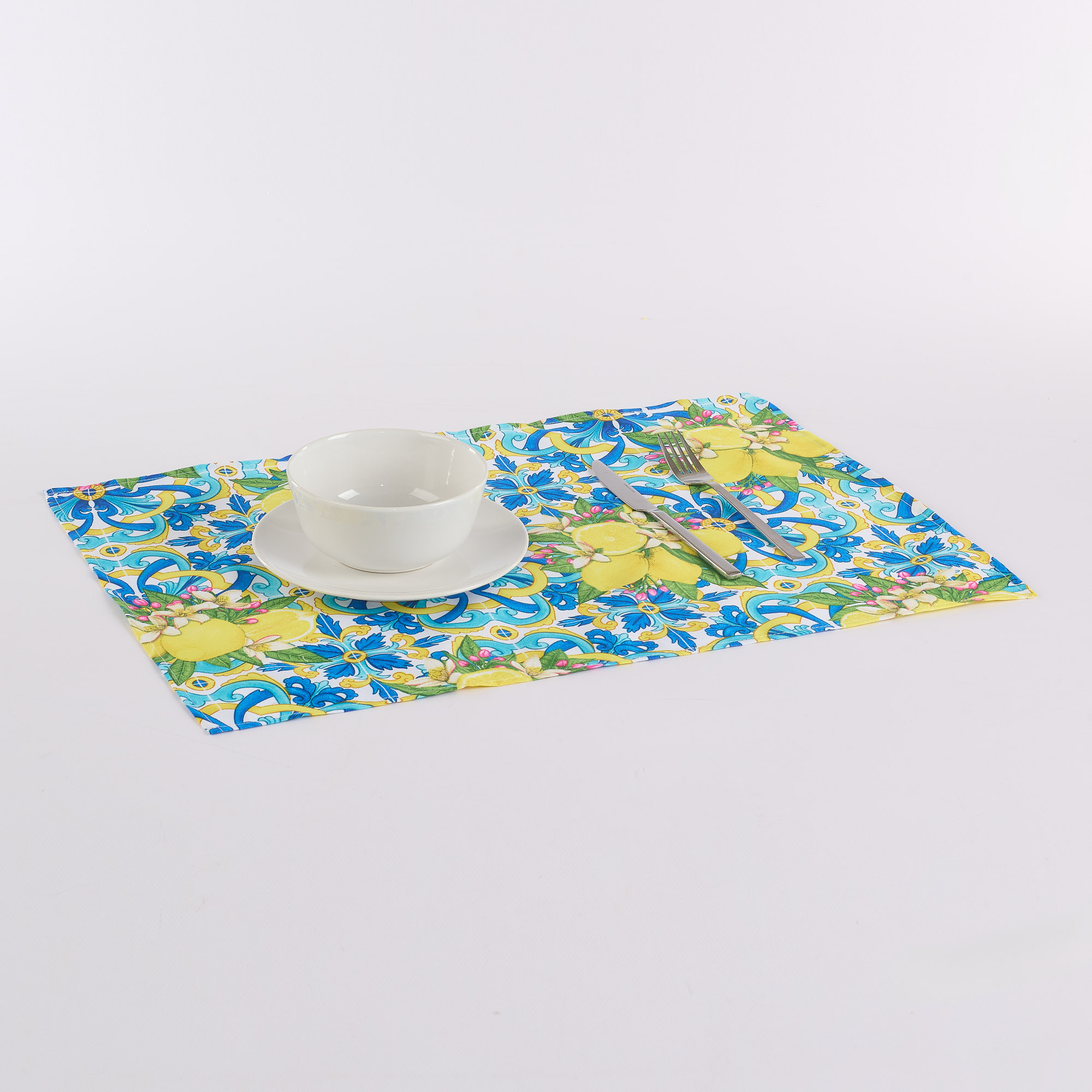 Microresin Majolica Placemat Pair multicolor Maè