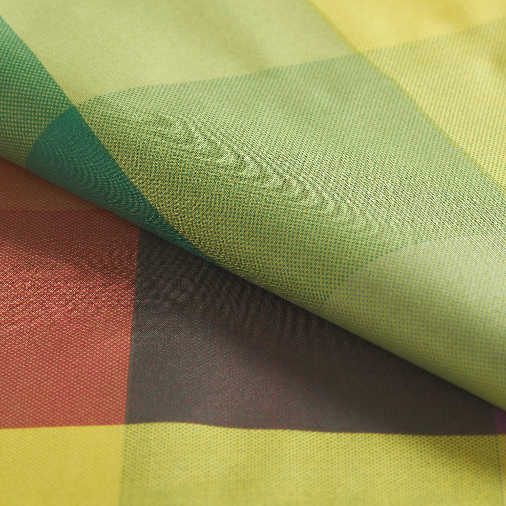 Charlize Microresin Stain Resistant Tablecloth multicolor Maè