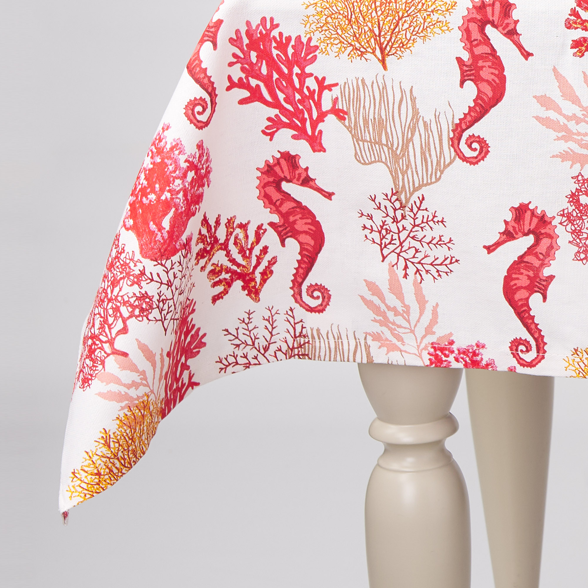 Скатерть Claudia Panama Red Horse Tablecloth rosso Casa Giulia