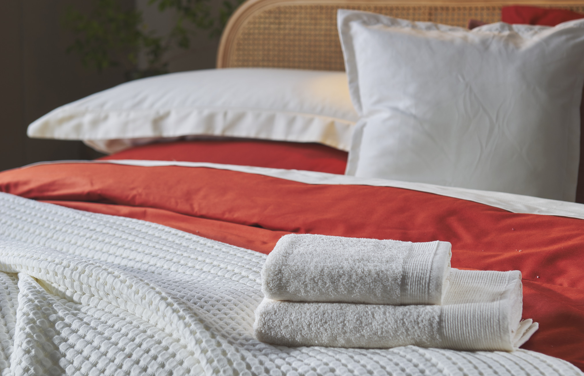 Biancheria per la casa e allergie ai tessuti: come proteggere la pelle sensibile