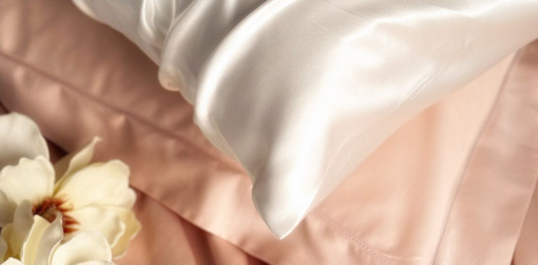 The fascinating history of silk: uses and benefits