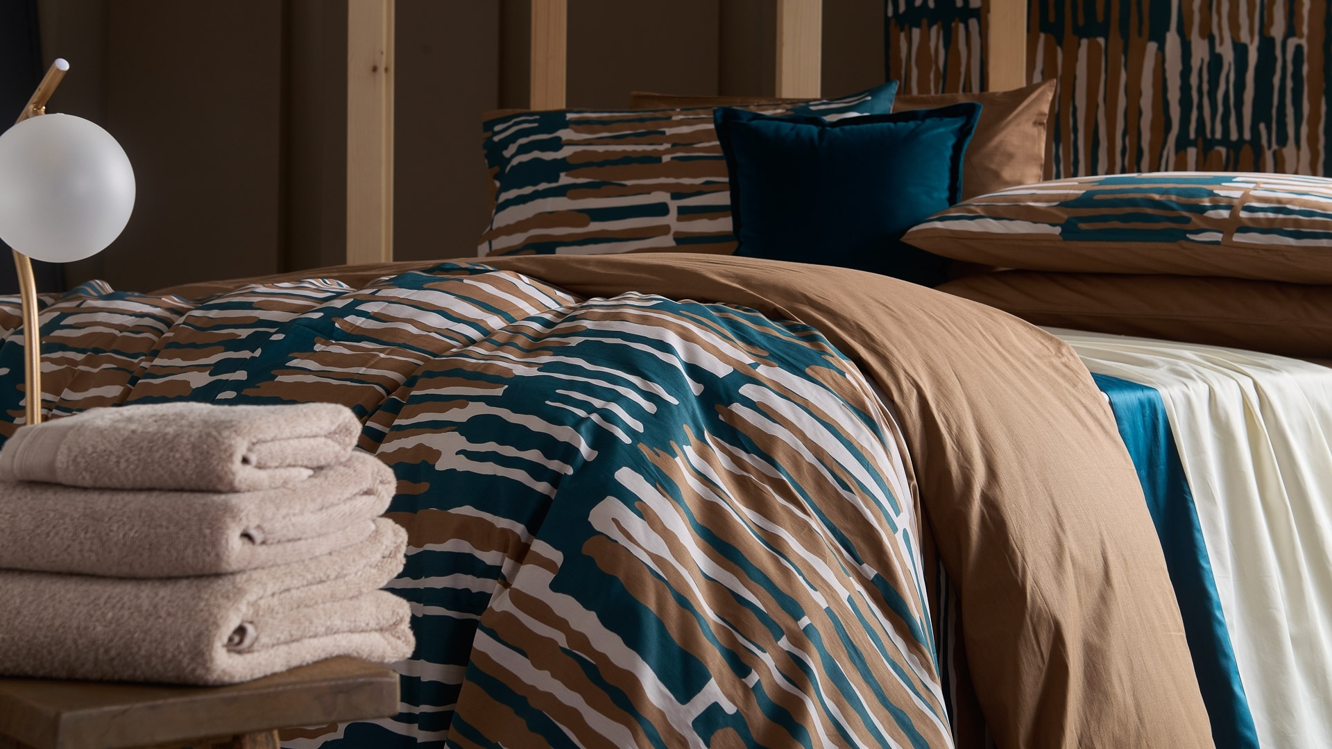 I 10 COLORI di tendenza per la biancheria casa nel 2025